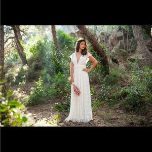 Wedding dress ivory lace